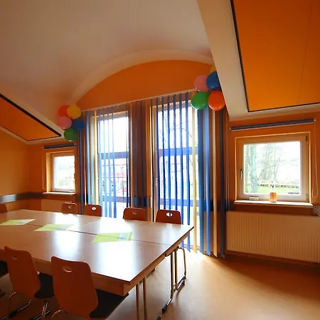 Djh Waren - Müritz Waren (Müritz)