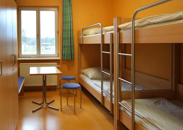 Djh Waren - Müritz * Waren (Müritz)