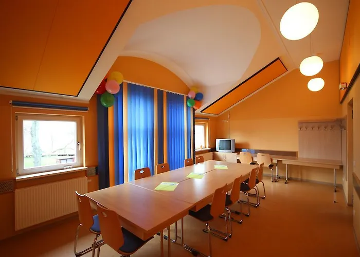 Hostel Djh Waren - Müritz